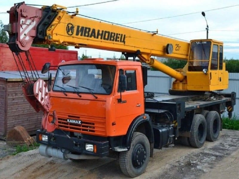 Автокран Ивановец
